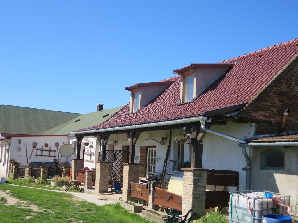 Hotel Nicolaj Vendeghaz Es Tanya Zewnętrze zdjęcie