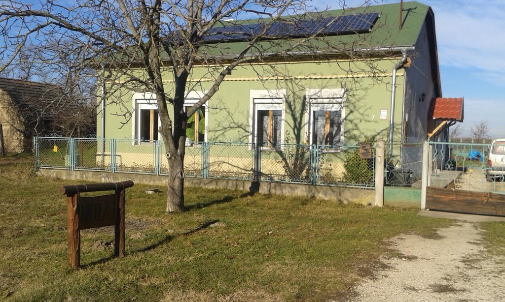 Hotel Nicolaj Vendeghaz Es Tanya Zewnętrze zdjęcie